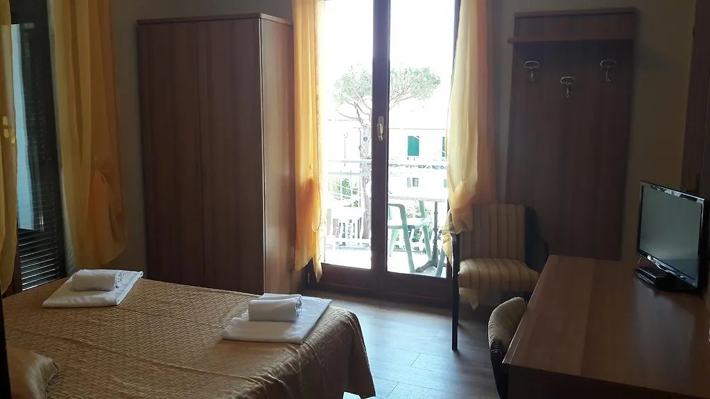 Hotel Residence Moneglia 2*,  Italië