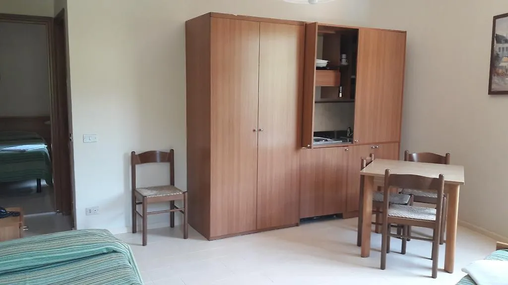 Ξενοδοχείο με διαμερίσματα Hotel Residence Moneglia